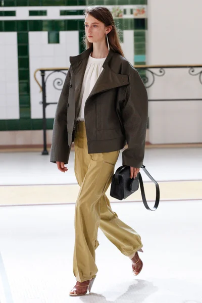 Look 13